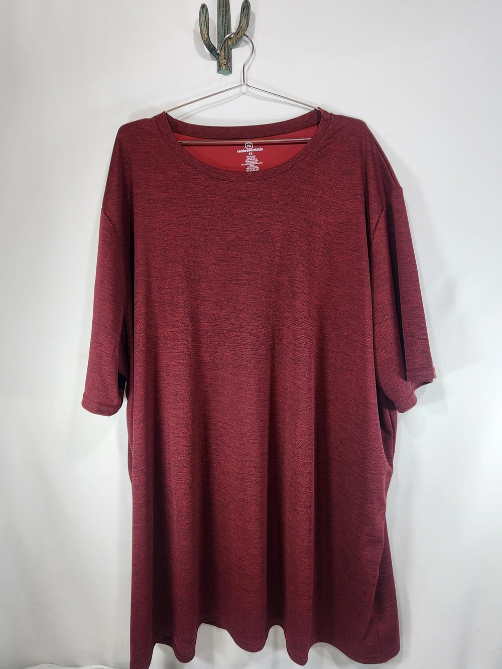 Real Essentials Men's Performance T-Shirt 4X NWOT Red  Athletic Crew Neck Top